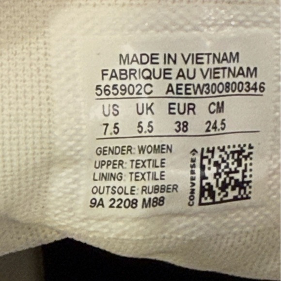 Women’s CONVERSE Chuck Taylor All Star high top lug white sneakers- Size 7.5 - Picture 12 of 12